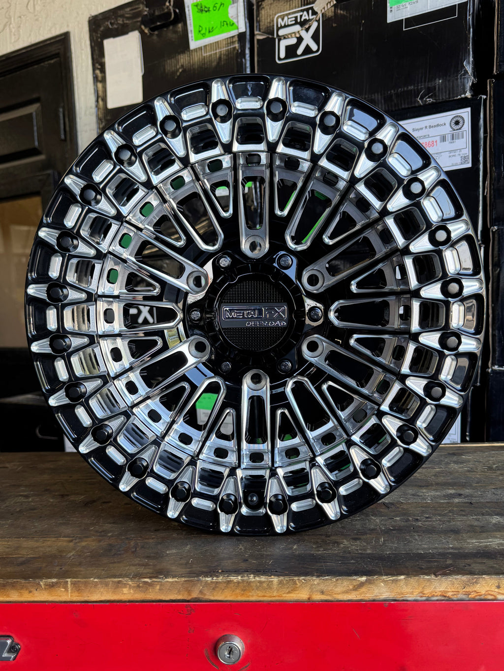 Slayer 6R 2.0 | Gloss Black / Contrast Cut